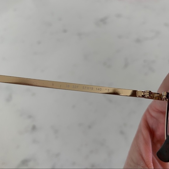 Guess Gold Trim Sunglasses - Picture 6 of 8